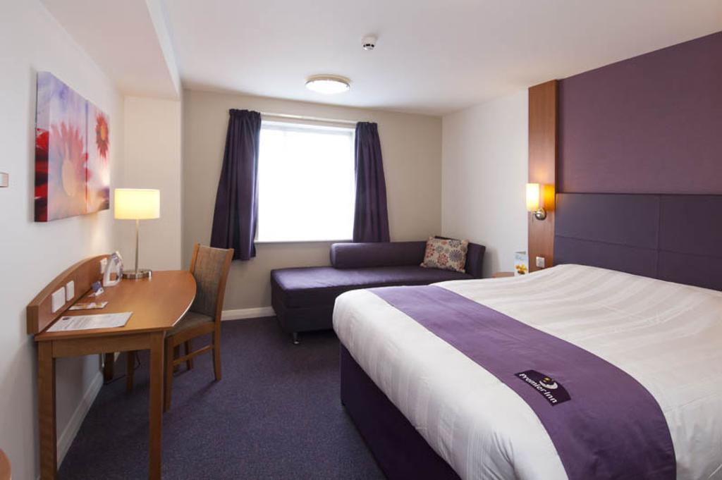 Premier Inn Manchester - Handforth Luaran gambar