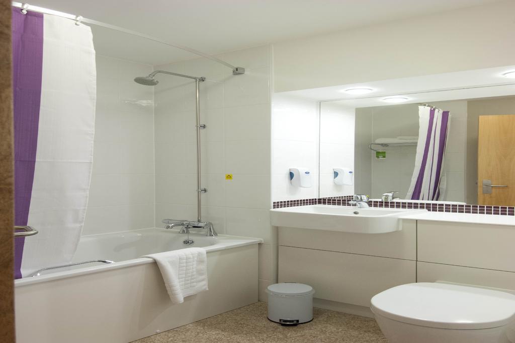 Premier Inn Manchester - Handforth Luaran gambar
