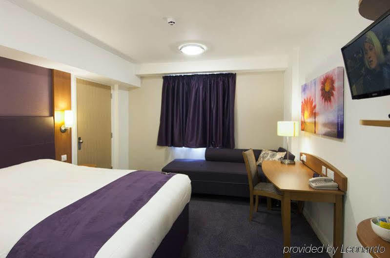 Premier Inn Manchester - Handforth Luaran gambar